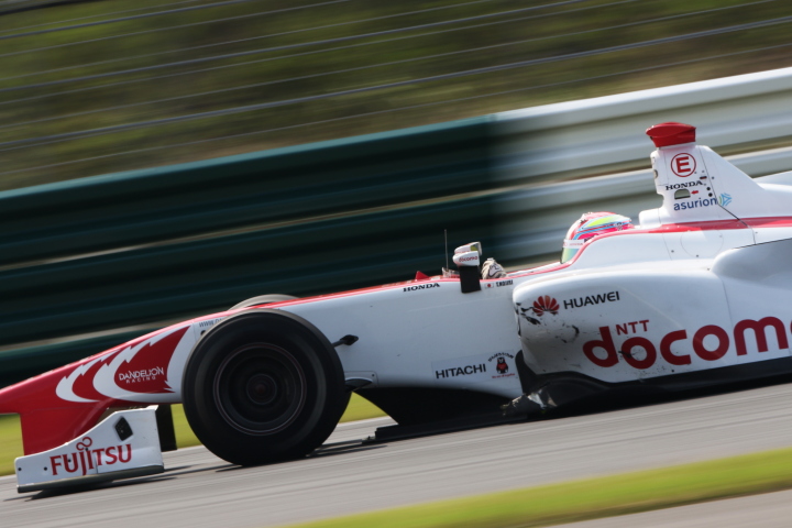 決勝レース: 野尻智紀（DOCOMO DANDELION M40S SF14）