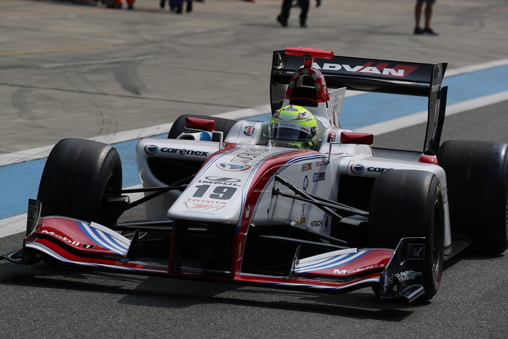 公式予選: 3位は関口雄飛（ITOCHU ENEX TEAM IMPUL）