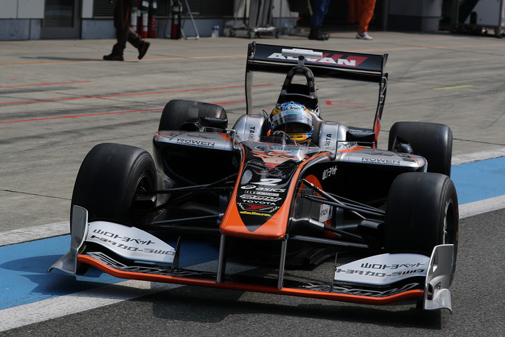 公式予選: 2位は石浦宏明（P.MU/CERUMO・INGING SF14）