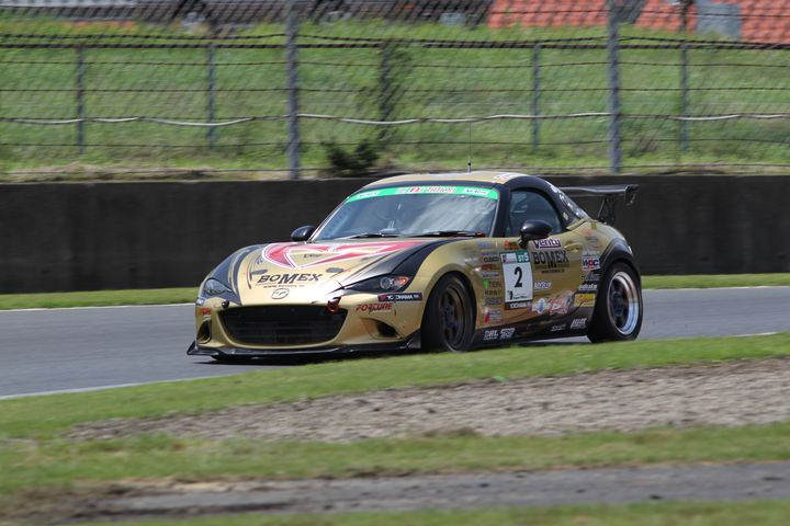 ST-5クラス予選2位は筒井克彦／山下潤一郎／山西康司組（TEAM221 BOMEXマッハ車検ND5RC）