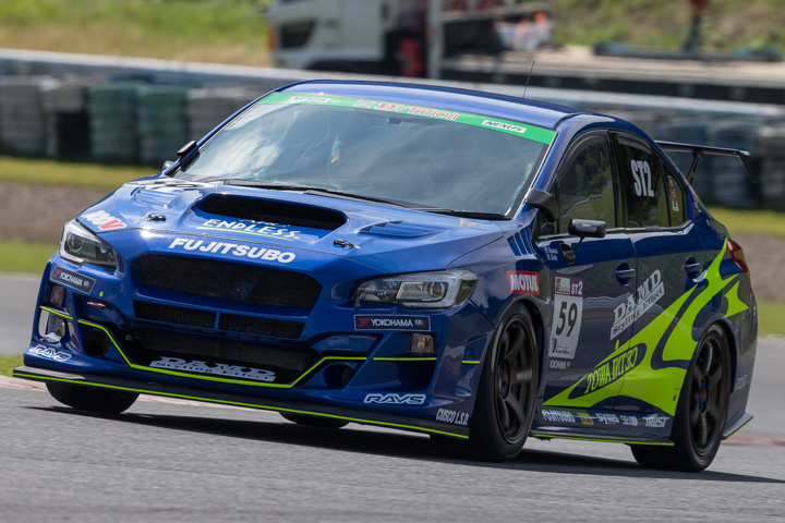 ST-2クラスポールポジションは大澤学／後藤比東至組（DAMD MOTUL ED WRX STI）