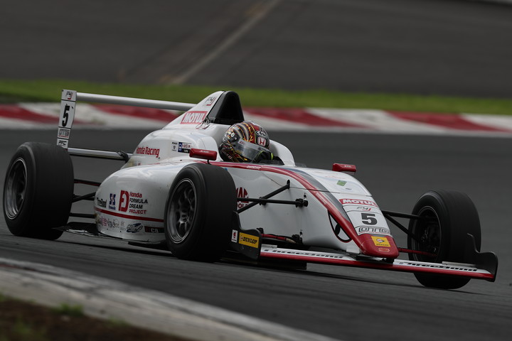 第9,10戦ともポールポジションの大湯都史樹（HFDP/SRS/コチラレーシング）