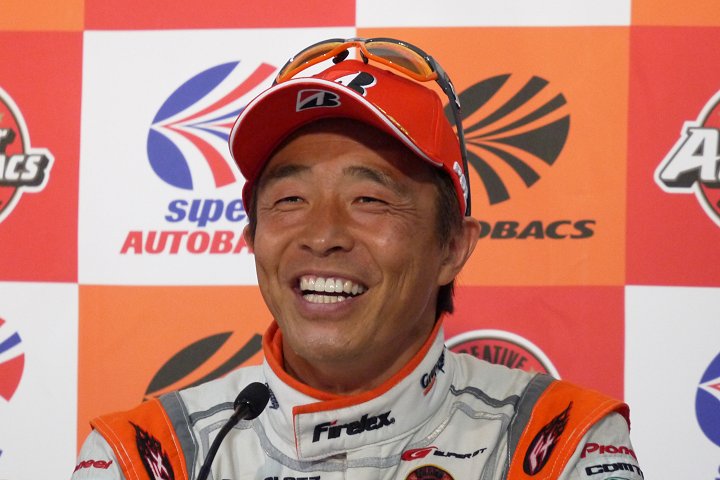 決勝記者会見: GT300クラス優勝の高木真一（AUTOBACS RACING TEAM AGURI）