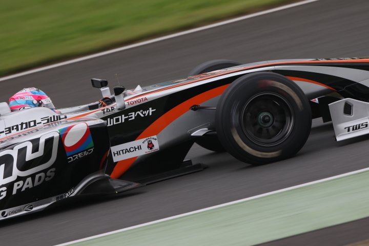 フリー走行: 国本雄資（P.MU/CERUMO・INGING SF14）