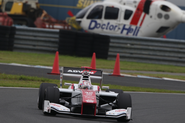 フリー走行: 野尻智紀（DOCOMO DANDELION M40S SF14）