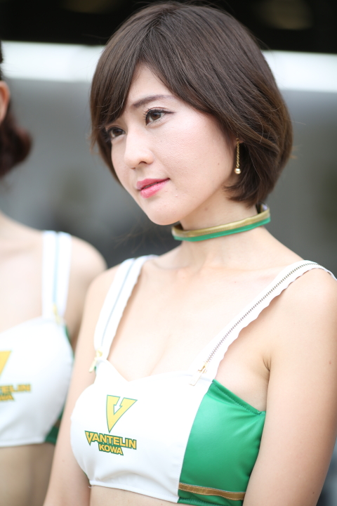 ピットウォーク: レースクイーン