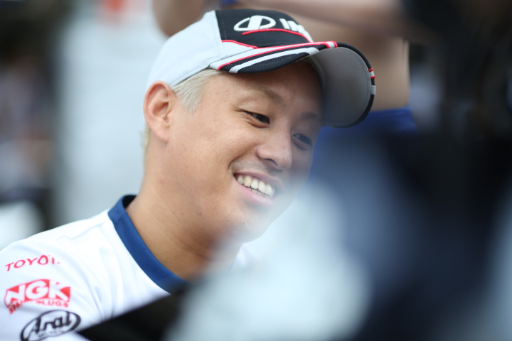 ピットウォーク: 関口雄飛（ITOCHU ENEX TEAM IMPUL）