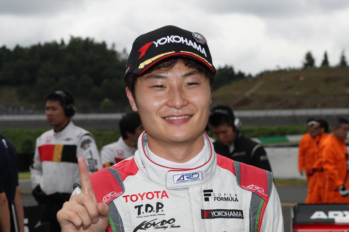公式予選: ポールポジションを獲得した山下健太（KONDO RACING）