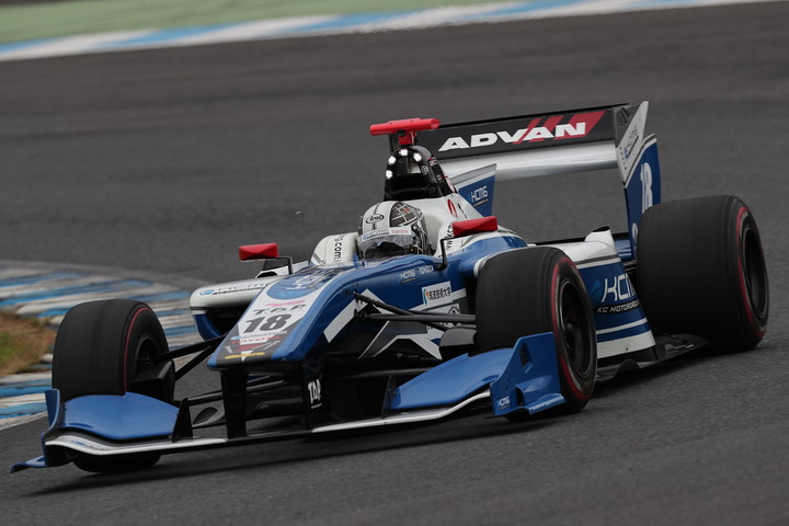 決勝2位は小林可夢偉（KCMG Elyse SF14）