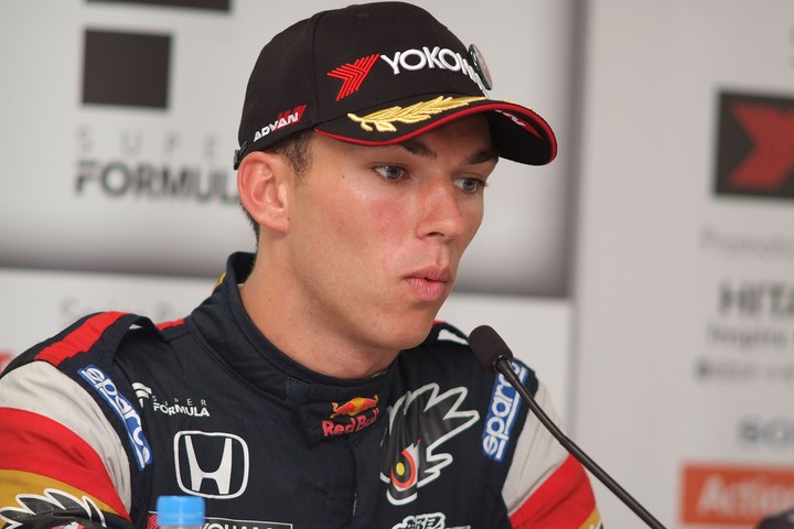 決勝記者会見: 優勝したピエール・ガスリー（TEAM MUGEN）