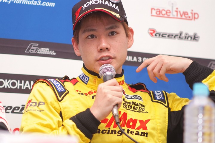 決勝記者会見: 3位の高星明誠（B-MAX Racing Team with NDDP）