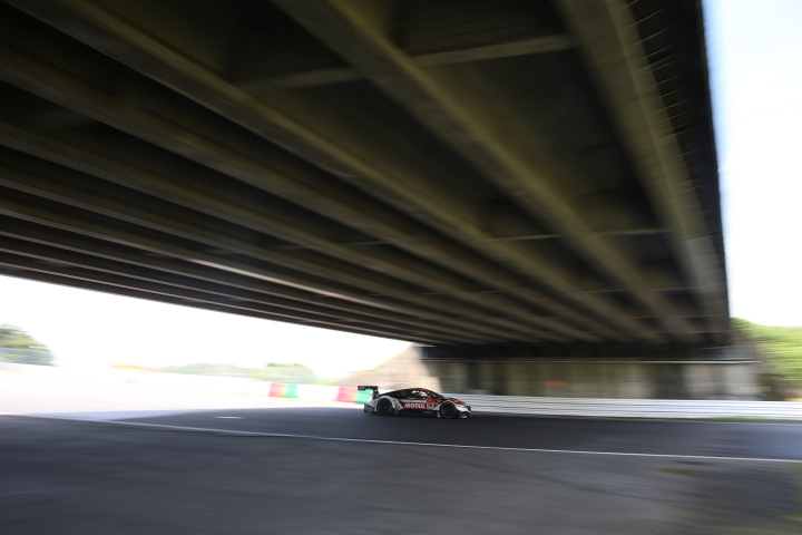 フリー走行: 武藤英紀／中嶋大祐／ジェンソン・バトン組（MOTUL MUGEN NSX-GT）