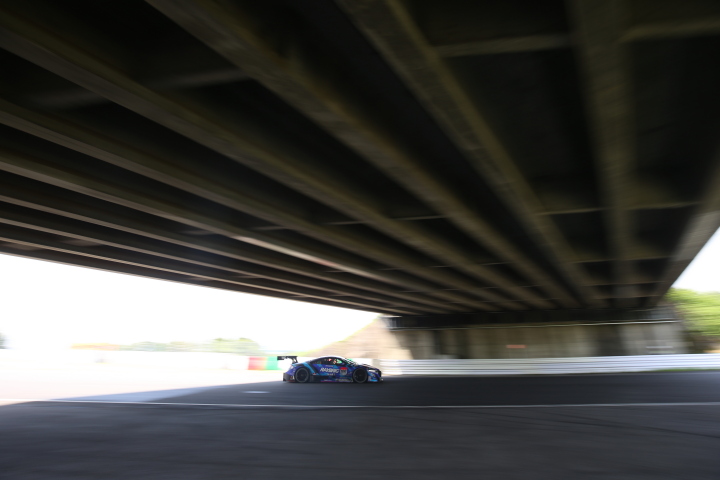 フリー走行: 山本尚貴／伊沢拓也組（RAYBRIG NSX-GT）