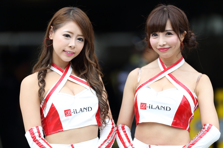 ピットウォーク: レースクイーン