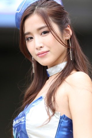 ピットウォーク: レースクイーン