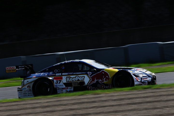 決勝レース: 平川亮／ニック・キャシディ組（KeePer TOM'S LC500）