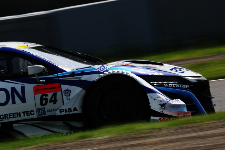 決勝レース: ベルトラン・バゲット／松浦孝亮組（Epson Modulo NSX-GT）