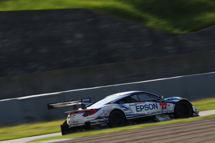 決勝レース: ベルトラン・バゲット／松浦孝亮組（Epson Modulo NSX-GT）