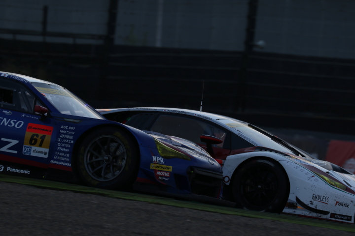 決勝レース: マネパランボルギーニ GT3 vs SUBARU BRZ R&D SPORT