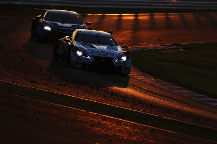 決勝レース: 平手晃平（DENSO KOBELCO SARD LC500）