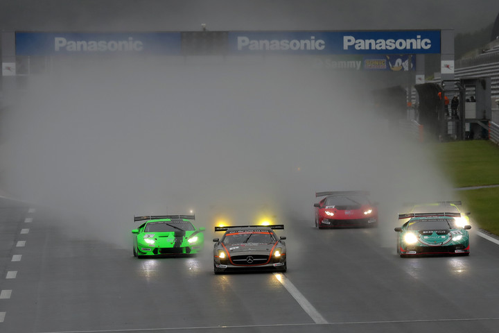 50分の決勝レースがスタートした