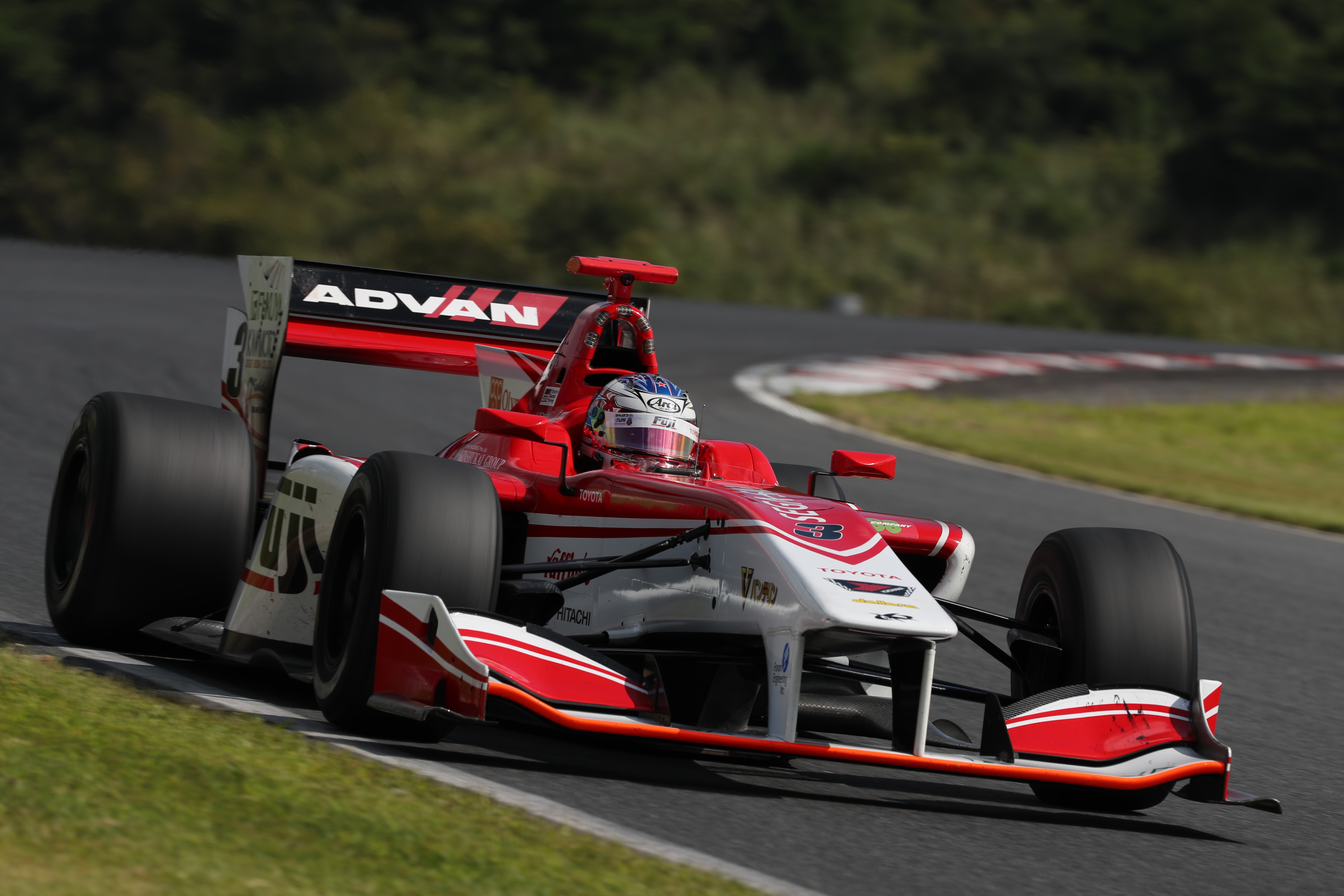 フリー走行2回目: トップタイムはニック・キャシディ（FUJI x raffinee KONDO SF14）