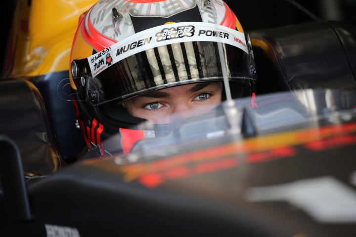 占有走行: ピエール・ガスリー（TEAM MUGEN SF14）