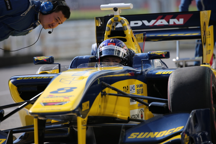 占有走行: 大嶋和也（SUNOCO TEAM LEMANS SF14）