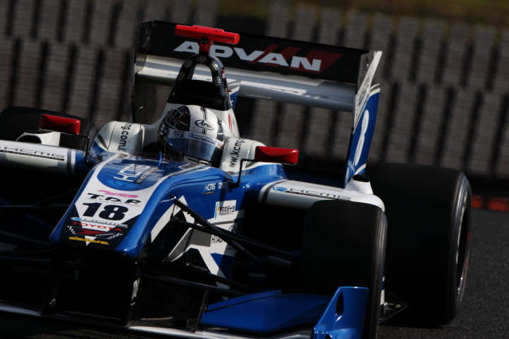 フリー走行 : 小林可夢偉（KCMG Elyse SF14）