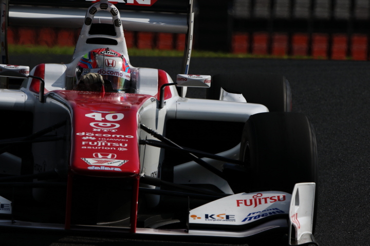 フリー走行 : 野尻智紀（DOCOMO DANDELION M40S SF14）