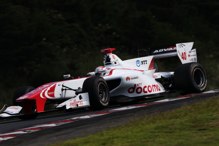 フリー走行 : 野尻智紀（DOCOMO DANDELION M40S SF14）