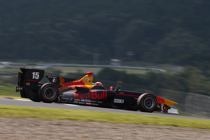 フリー走行 : ピエール・ガスリー（TEAM MUGEN SF14）