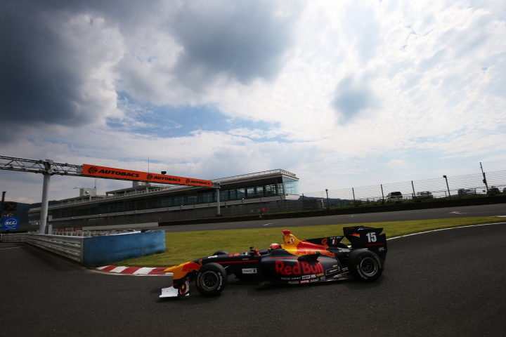 公式予選: ピエール・ガスリー（TEAM MUGEN SF14）