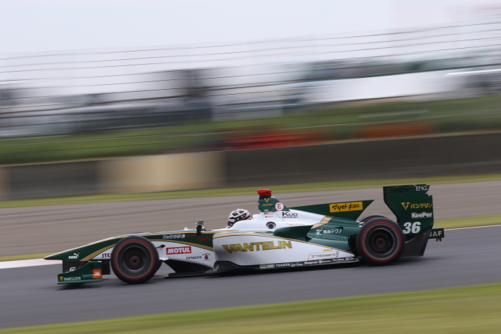 公式予選: アンドレ・ロッテラー（VANTELIN KOWA TOM’S SF14）