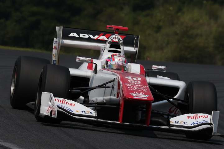 決勝レース: 野尻智紀（DOCOMO DANDELION M40S SF14）