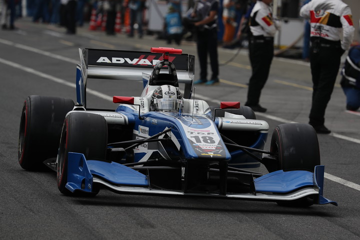 予選3位は小林可夢偉（KCMG Elyse SF14）