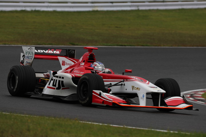 フリー走行1回目: 2位はニック・キャシディ（FUJI x raffinee KONDO SF14）