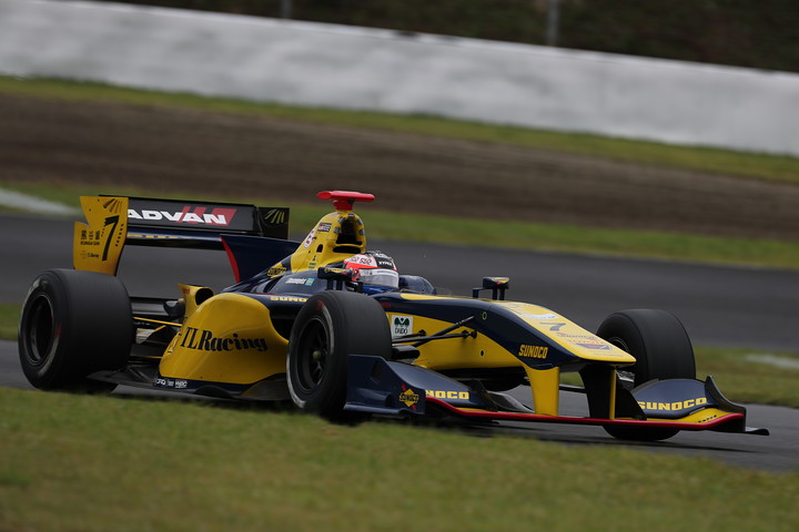 フリー走行1回目: トップタイムはフェリックス・ローゼンクヴィスト（SUNOCO TEAM LEMANS SF14）