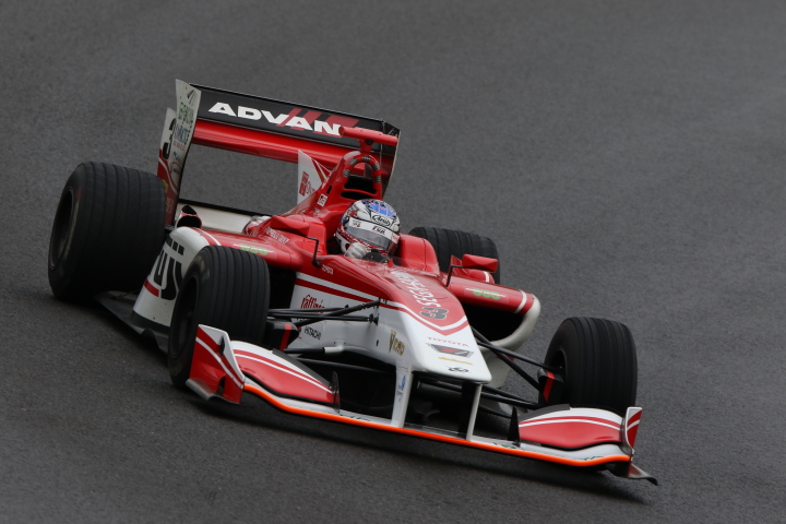 フリー走行: ニック・キャシディ（FUJI x raffinee KONDO SF14）