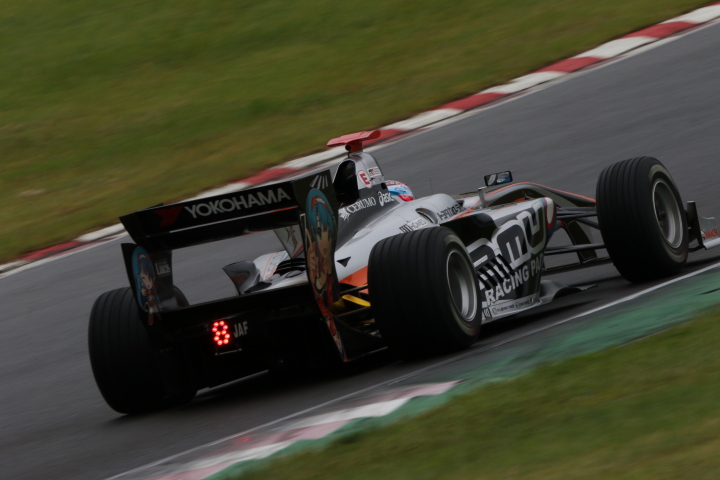 フリー走行: 国本雄資（P.MU/CERUMO・INGING SF14）