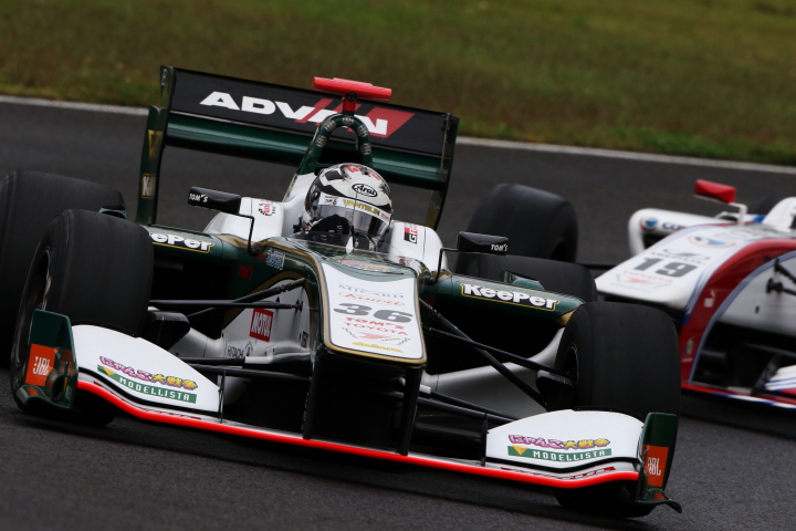 フリー走行: アンドレ・ロッテラー（VANTELIN KOWA TOM’S SF14）