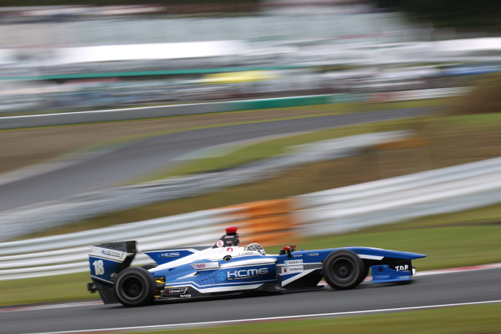 フリー走行: 小林可夢偉（KCMG Elyse SF14）