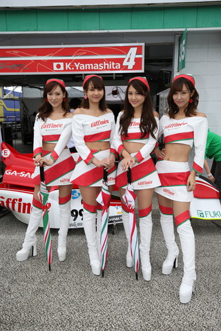 ピットウォーク: レースクイーン