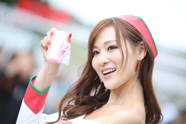 ピットウォーク: レースクイーン