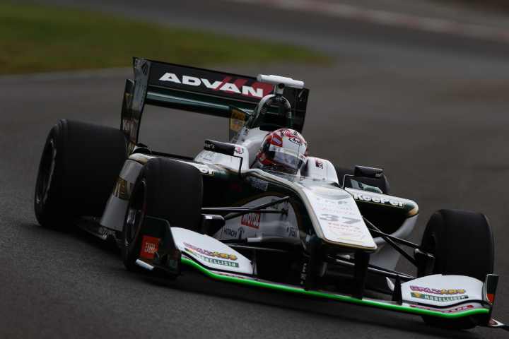 公式予選: 中嶋一貴（VANTELIN KOWA TOM’S SF14）