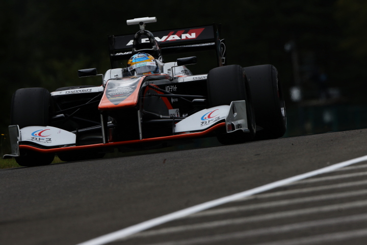 公式予選: 石浦宏明（P.MU/CERUMO・INGING SF14）