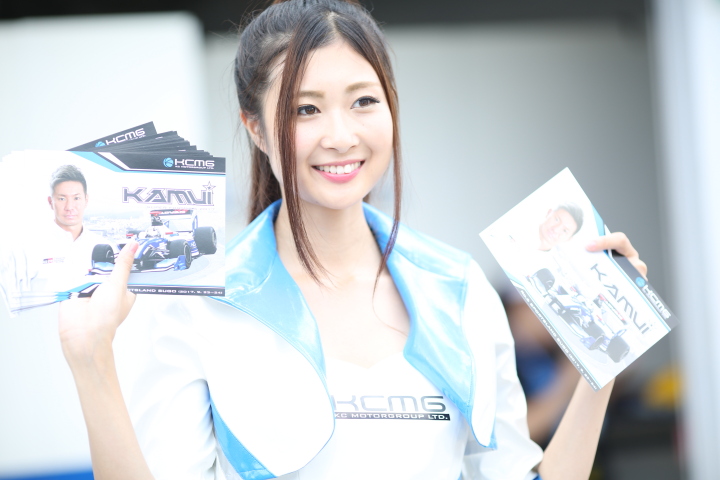 ピットウォーク: レースクイーン