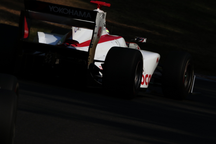 決勝レース: 野尻智紀（DOCOMO DANDELION M40S SF14）