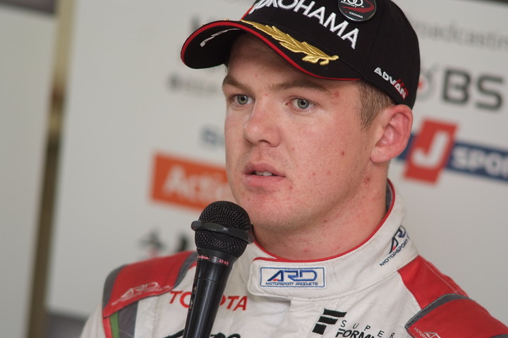 予選記者会見: ポールポジションを獲得したニック・キャシディ（KONDO RACING）