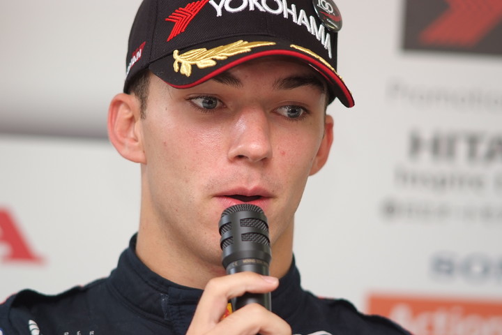 決勝記者会見: 2位のピエール・ガスリー（TEAM MUGEN）
